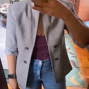Style Mafia grey plaid blazer. Padded shoulders.